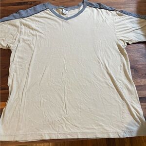 OLD NAVY VARSITY STYLE TEE